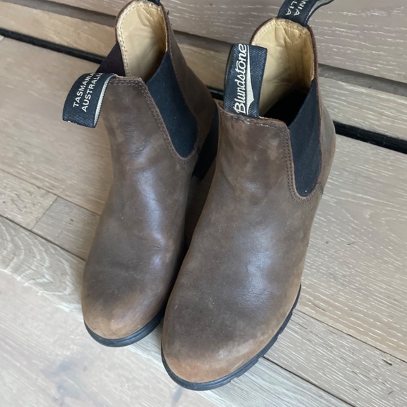 Blundstone Boots Women’s size 7 - Picture 2 of 3